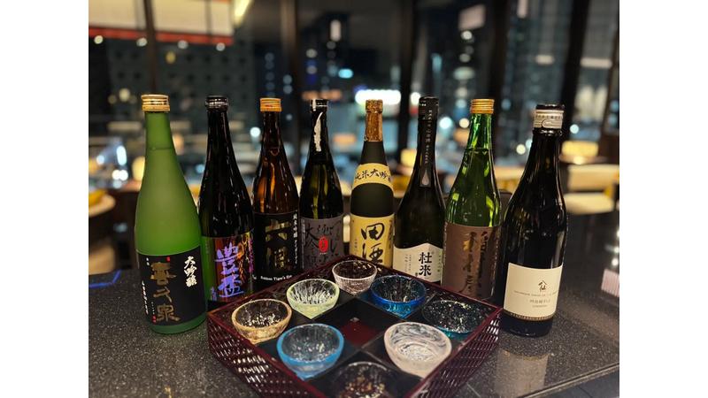 青森で日本酒を味わう特別プラン登場 「BAR THE BLUE」で8種飲み比べ