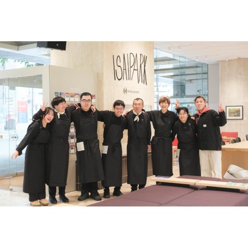 ヘラルボニー「誰もが異彩を放つ社会」の実現へ。盛岡カワトク百貨店に誕生した実験場Cafe&Dining&Bar「無題」