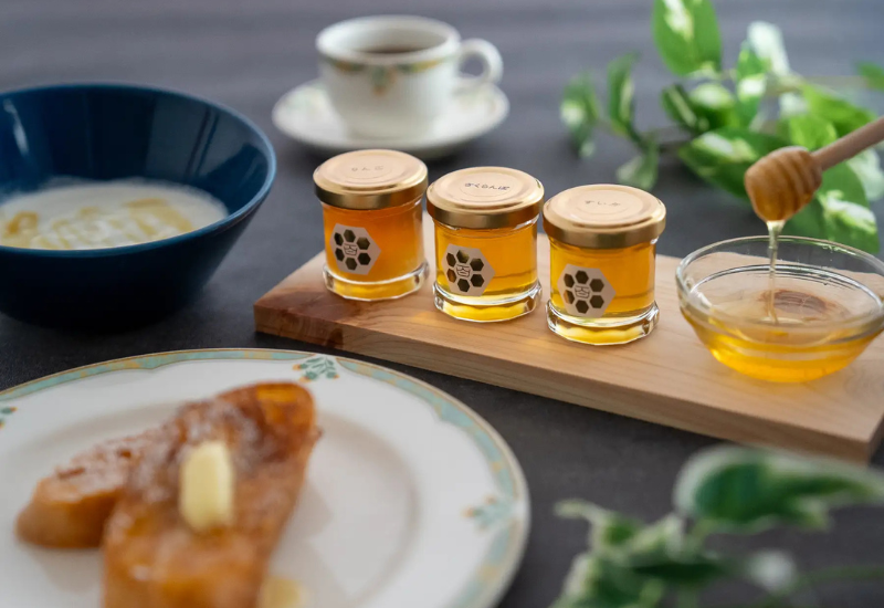 日本の宿古窯が人気養蜂家と再タッグ！山形フルーツはちみつセットを販売開始