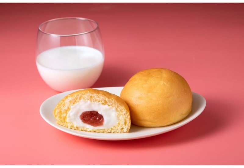 『マイナビ農業』×Plan・Do・See×八天堂との共同開発で規格外果物を使用した「ミガキイチゴくりーむパン」が誕生